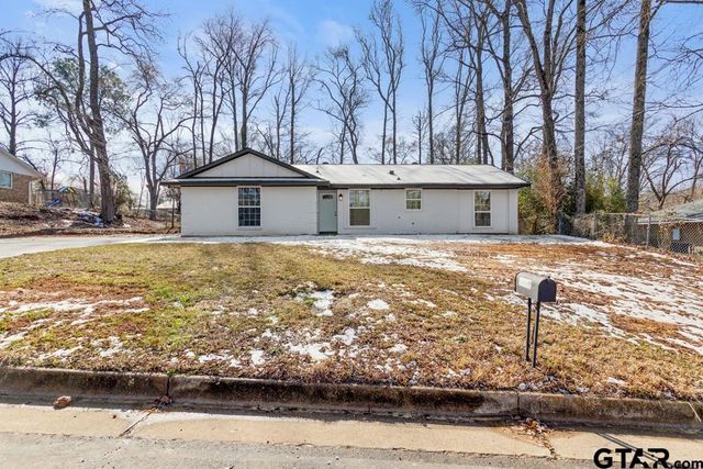 1608 Austin Dr, Tyler, TX 75701