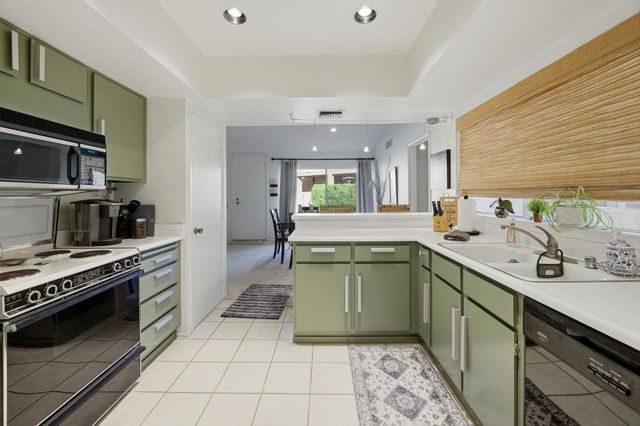 48833 Owl Lane, Palm Desert, CA 92260