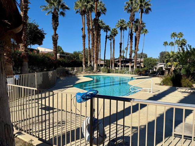 48833 Owl Lane, Palm Desert, CA 92260