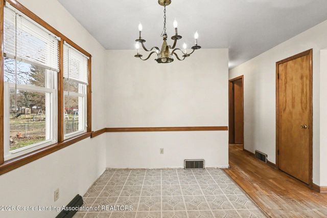 6253 Hilliard Road, Lansing, MI 48911