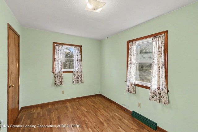 6253 Hilliard Road, Lansing, MI 48911