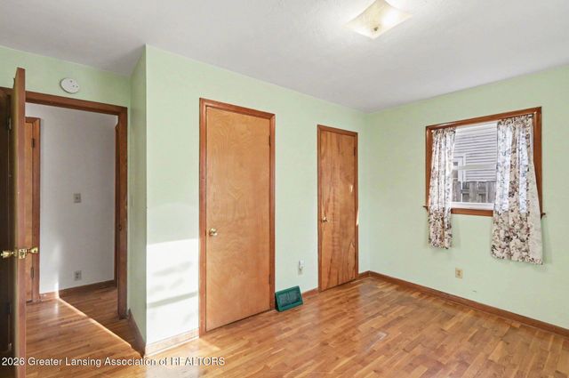 6253 Hilliard Road, Lansing, MI 48911