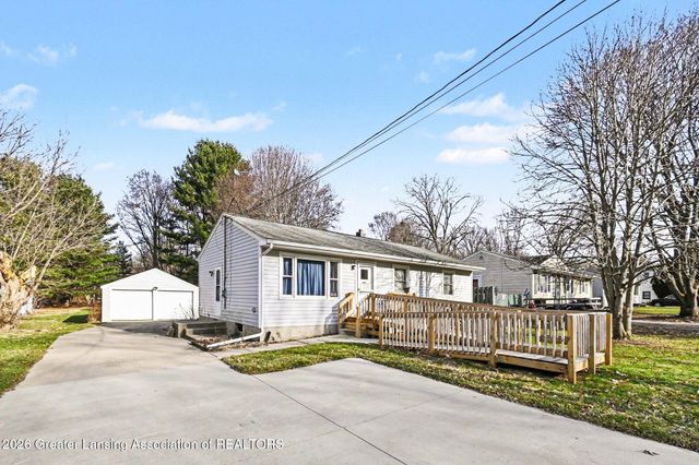 6253 Hilliard Road, Lansing, MI 48911