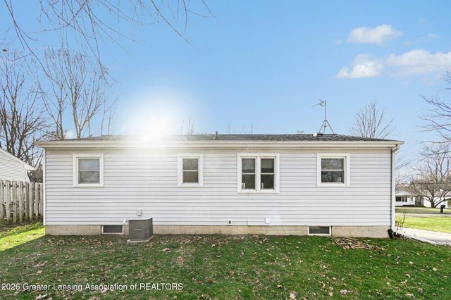 6253 Hilliard Road, Lansing, MI 48911
