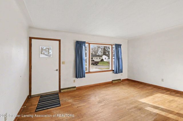 6253 Hilliard Road, Lansing, MI 48911