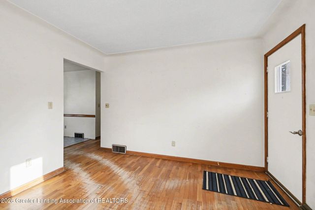 6253 Hilliard Road, Lansing, MI 48911