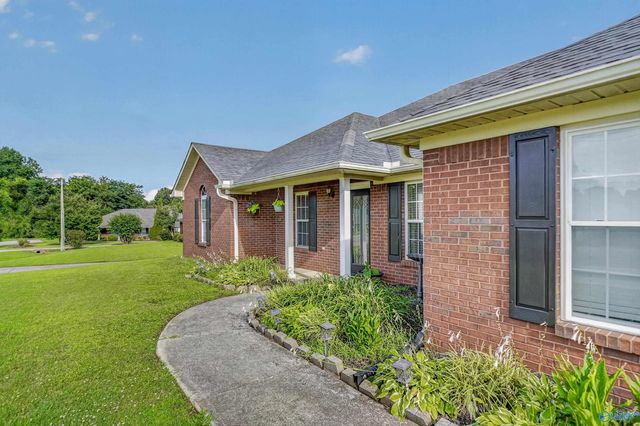 106 Stadia Circle, Harvest, AL 35749