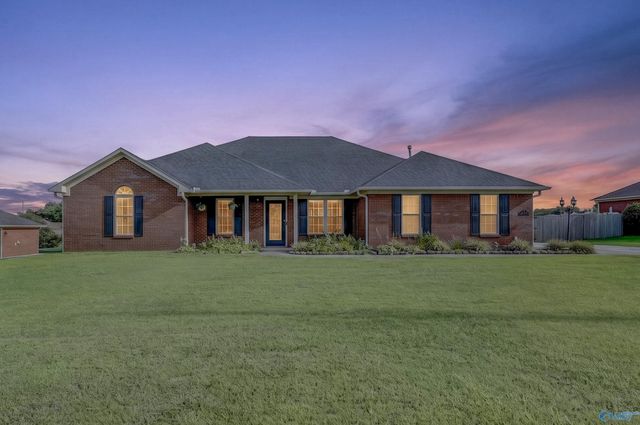 106 Stadia Circle, Harvest, AL 35749