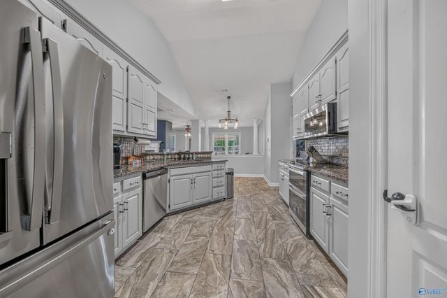 106 Stadia Circle, Harvest, AL 35749