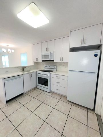 3777 NW 78TH Avenue 46E, Davie, FL 33024