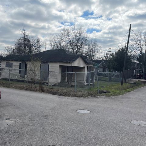 2124 Staples Street, Houston, TX 77026