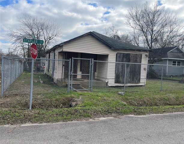 2124 Staples Street, Houston, TX 77026