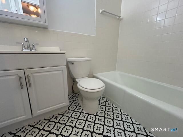 43 Seaview Avenue 16, Stamford, CT 06902