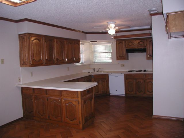 908 Spring Brook Drive, Allen, TX 75002