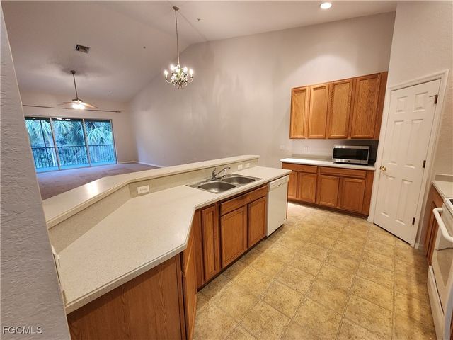 14752 Calusa Palms DR 202, Fort Myers, FL 33919