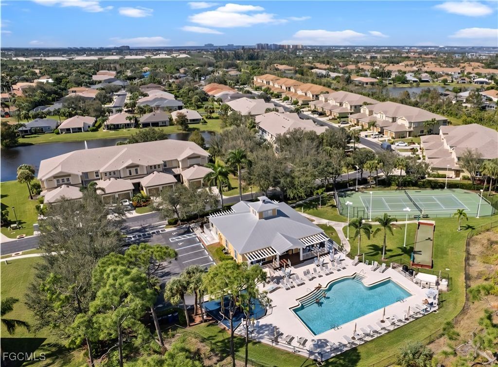 14752 Calusa Palms DR 202, Fort Myers, FL 33919