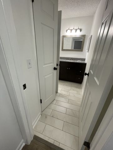 515 Basswood Ave Apt C39, Nashville, TN 37209