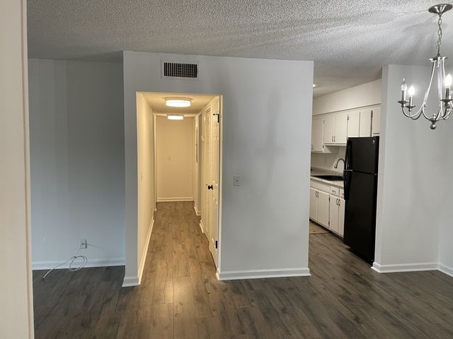 515 Basswood Ave Apt C39, Nashville, TN 37209