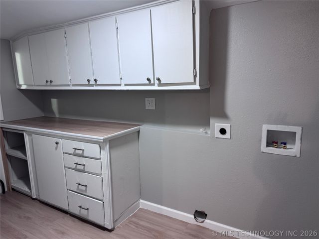 213 W Pine Street, Coweta, OK 74429