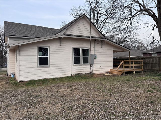 213 W Pine Street, Coweta, OK 74429