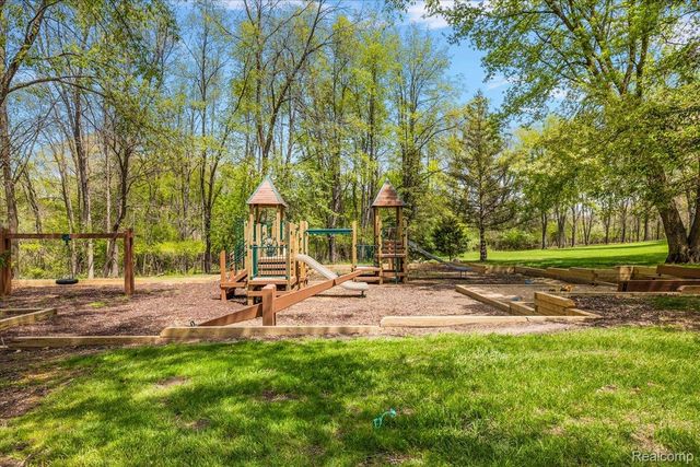 7633 Blue Gentian Court, Webster Township, MI 48130
