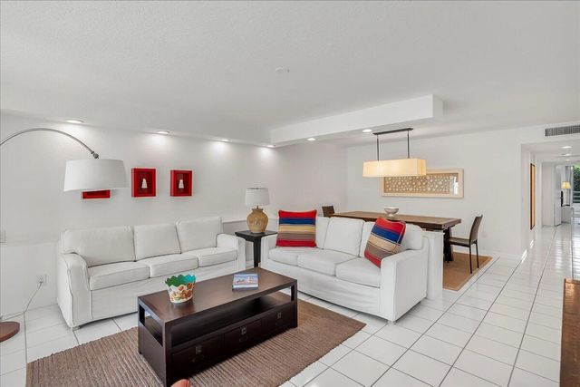 4201 N Ocean Boulevard 203, Boca Raton, FL 33431