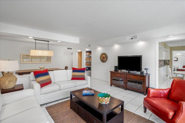 4201 N Ocean Boulevard 203, Boca Raton, FL 33431