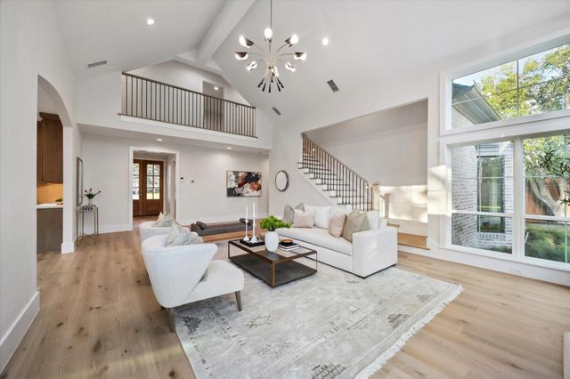 5665 Pine Forest Road, Houston, TX 77056