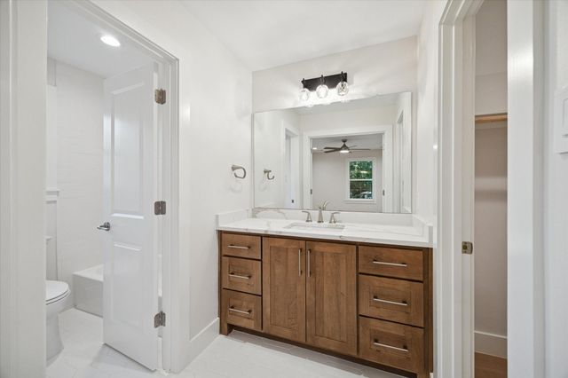 5665 Pine Forest Road, Houston, TX 77056