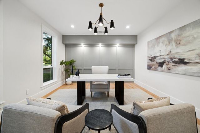 5665 Pine Forest Road, Houston, TX 77056