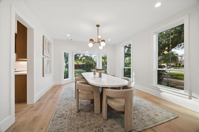 5665 Pine Forest Road, Houston, TX 77056