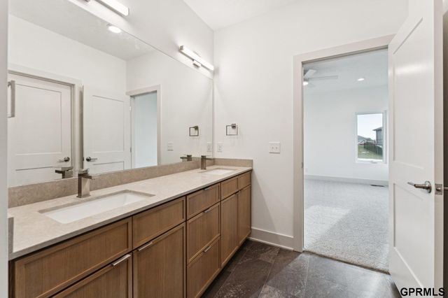 20605 Woodridge Drive, Gretna, NE 68028