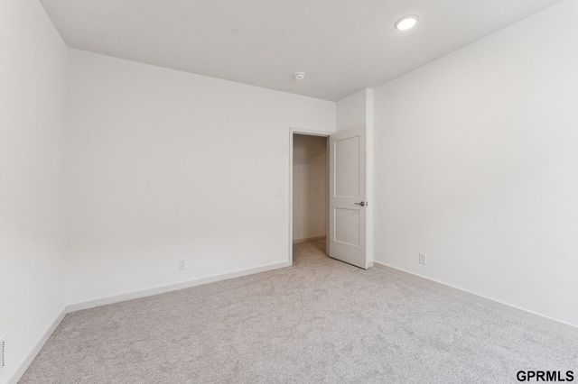 20605 Woodridge Drive, Gretna, NE 68028