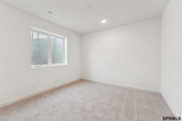 20605 Woodridge Drive, Gretna, NE 68028