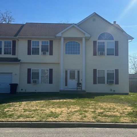 141 N 28 Street N, Wheatley Heights, NY 11798