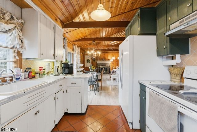 12 Cliffside Ter, Vernon Twp., NJ 07461