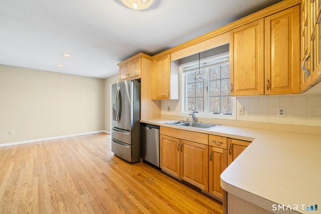 165 Garrigus Court, Wolcott, CT 06716