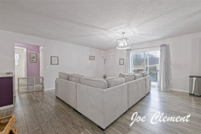 7348 17 Mile Road, Cedar Springs, MI 49319