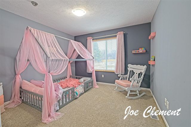 7348 17 Mile Road, Cedar Springs, MI 49319