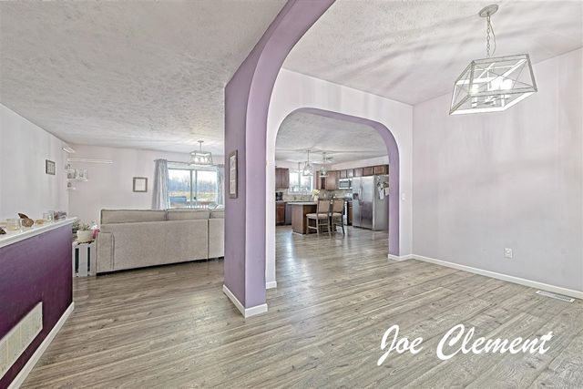 7348 17 Mile Road, Cedar Springs, MI 49319