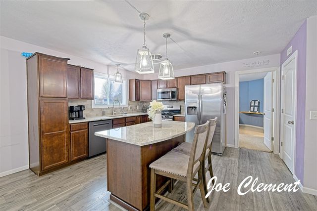 7348 17 Mile Road, Cedar Springs, MI 49319