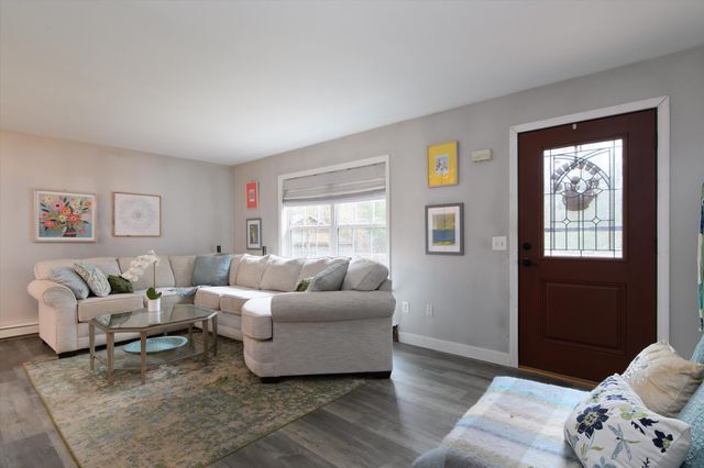 22 Deans Landing, Chesterfield, NH 03443