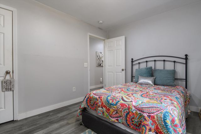 22 Deans Landing, Chesterfield, NH 03443