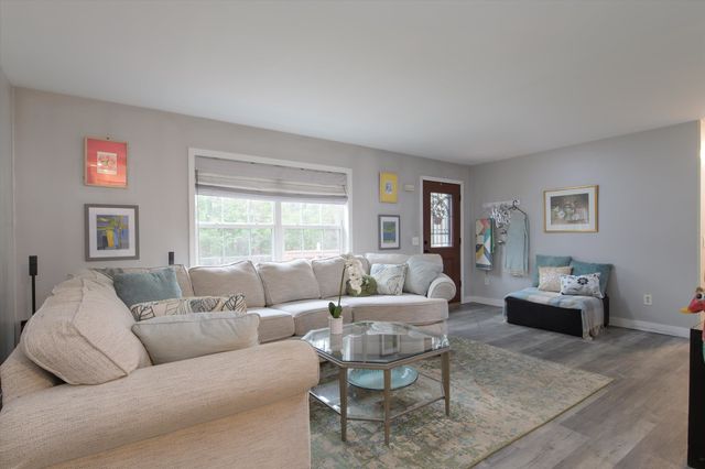22 Deans Landing, Chesterfield, NH 03443