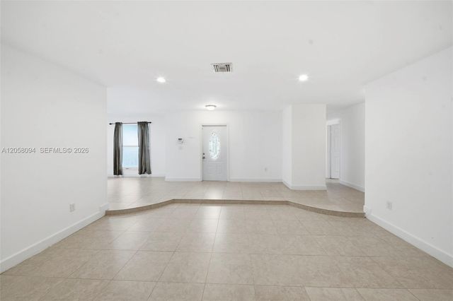 20 NE 210th St, Miami Gardens, FL 33179