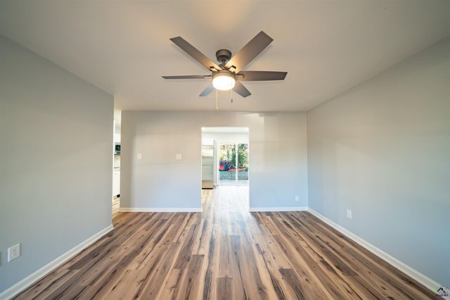 303 Laurie Lane, Warner Robins, GA 31088