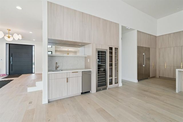 2809 Guilford Lane, Oklahoma City, OK 73120