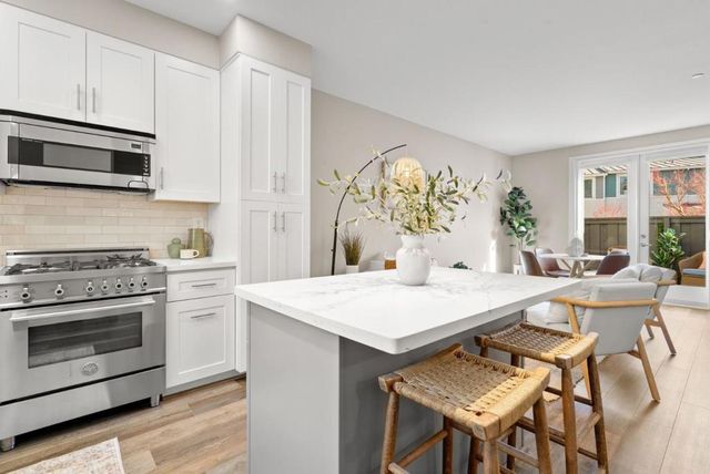 1066 41st Avenue D106, Capitola, CA 95010