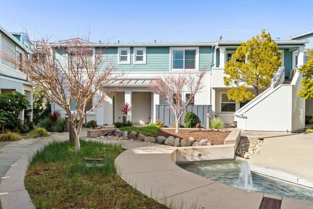 1066 41st Avenue D106, Capitola, CA 95010