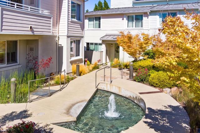 1066 41st Avenue D106, Capitola, CA 95010